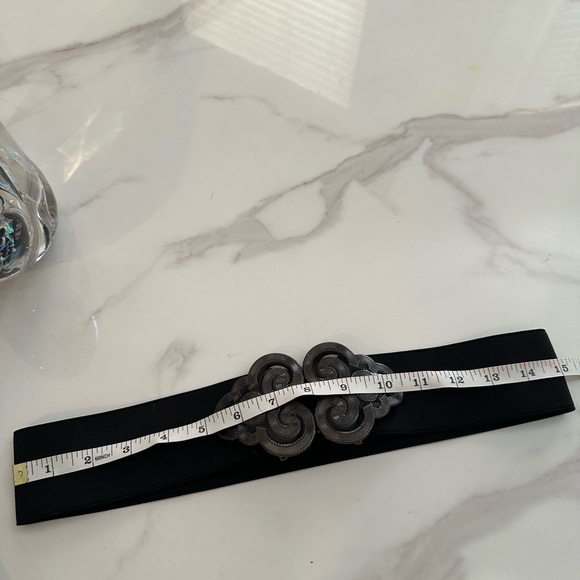 BLACK & GRAY CINCH BELT - Picture 2 of 4